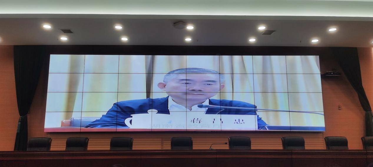 E4412394B40360B2C9FE67542F2A20DC